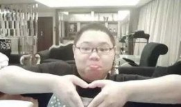 pdd爆料笑笑探险视频,揭秘神秘古墓，笑料百出！